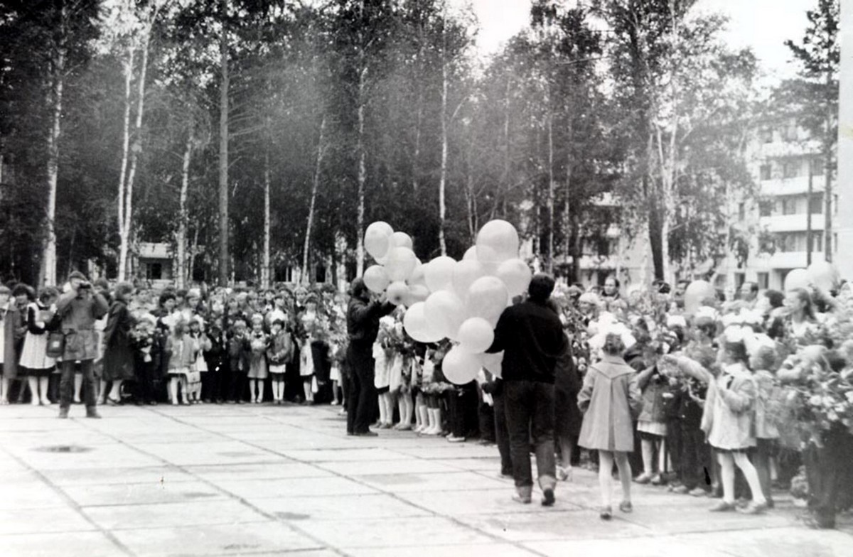 Торжественное открытие Школы №17 1 сентября 1987 года.
